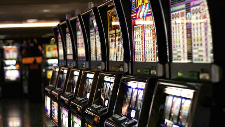 Is the Era of Free Credits for Online Slots Truly Over, or Are There Exceptions?